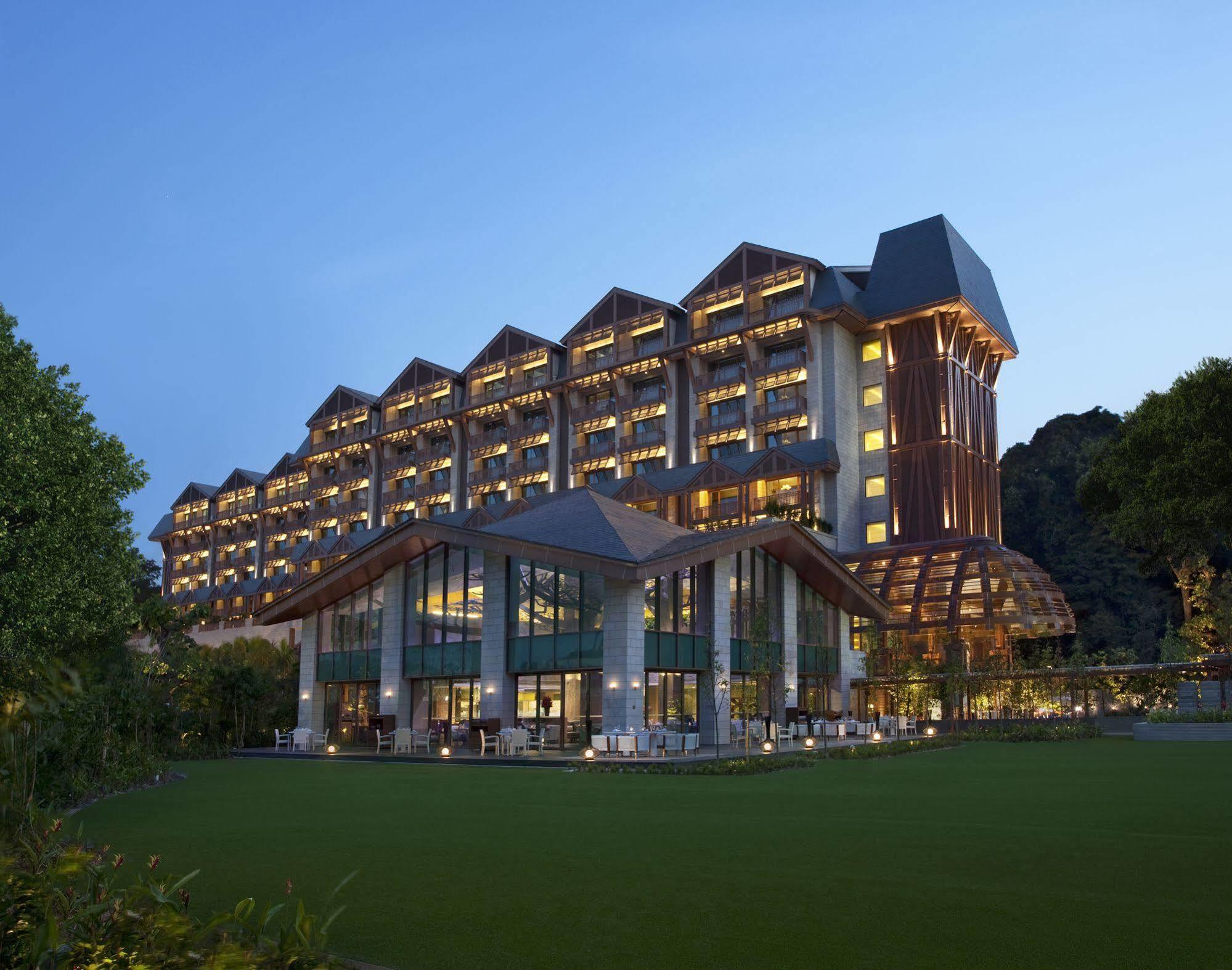 Resorts World Sentosa - Equarius Hotel Singapore Bagian luar foto